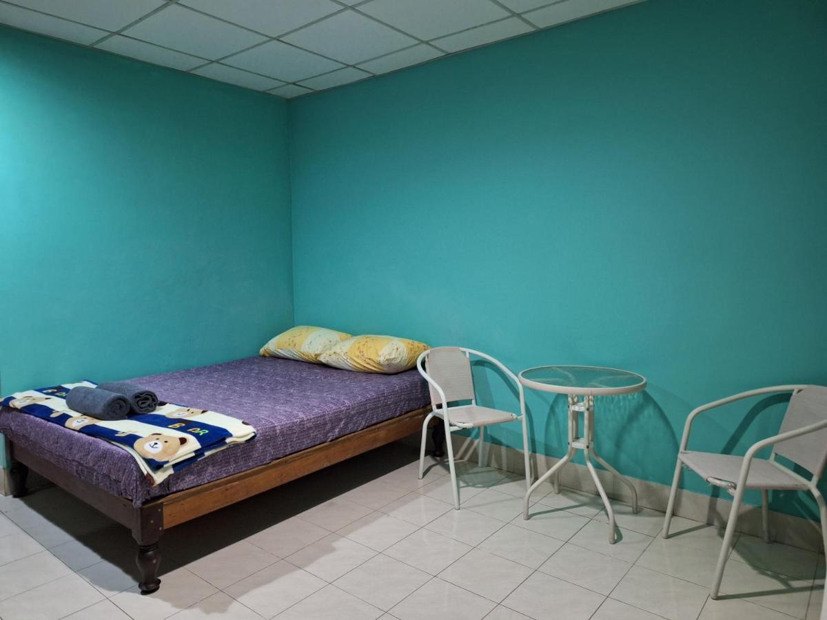 Phonsomboon Guesthouse Тау Экстерьер фото